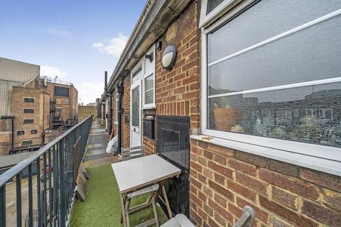 2 bedroom flat for sale, Stockwell Park Walk, Lambeth