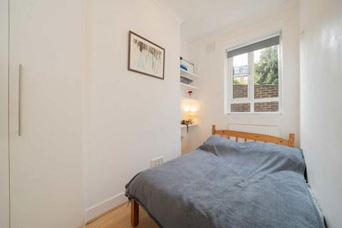 1 bedroom flat to rent, Cedarne Road, Fulham SW6