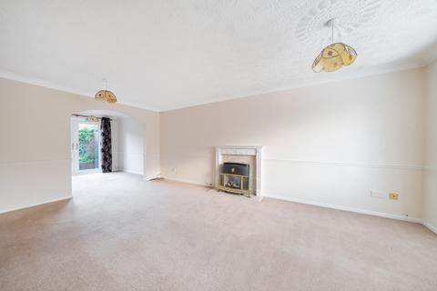 4 bedroom detached house for sale, Prunus Close, Woking GU24