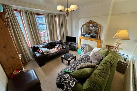 3 bedroom terraced house for sale, Cherrydown Avenue, London