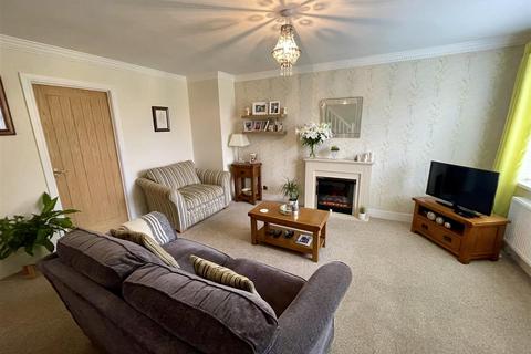 3 bedroom house for sale, Walden Close, Ouston