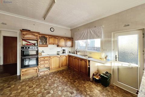 2 bedroom detached bungalow for sale, Ffordd Dinas, Cwmavon, Port Talbot, Neath Port Talbot. SA12 9BS