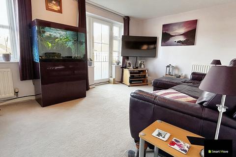 4 bedroom townhouse for sale, Bellflower Drive, Yaxley, Peterborough, Cambridgeshire. PE7 3GZ