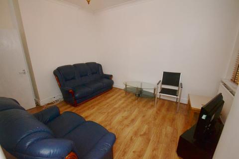 4 bedroom terraced house to rent, Standish Road, Manchester M14