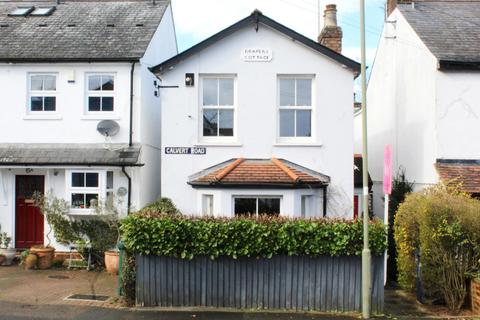 3 bedroom detached house for sale, Calvert Road, High Barnet EN5