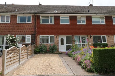 3 bedroom terraced house to rent, Carroll Avenue, Hereford HR4 0WQ