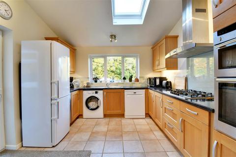 3 bedroom terraced house for sale, Tudor Way, Hertford SG14