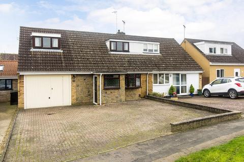 4 bedroom semi-detached bungalow for sale, Northleigh Grove, Market Harborough