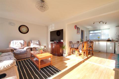 3 bedroom house for sale, Birkdale Road, Worthing