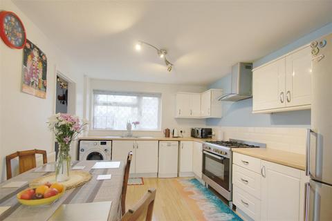 3 bedroom house for sale, Birkdale Road, Worthing