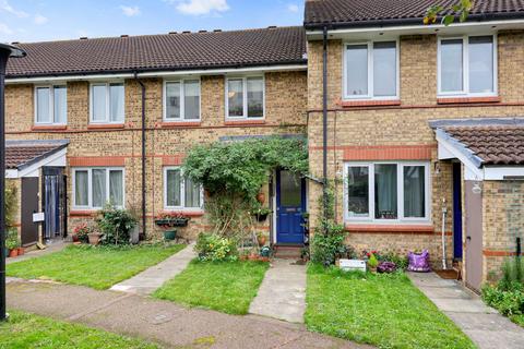 1 bedroom flat for sale, Etloe House, Leyton, E10