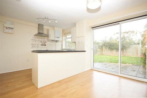 3 bedroom house to rent, Rectory Close, Worcester WR2