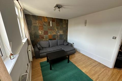 1 bedroom apartment to rent - Clarence Road, London, E5