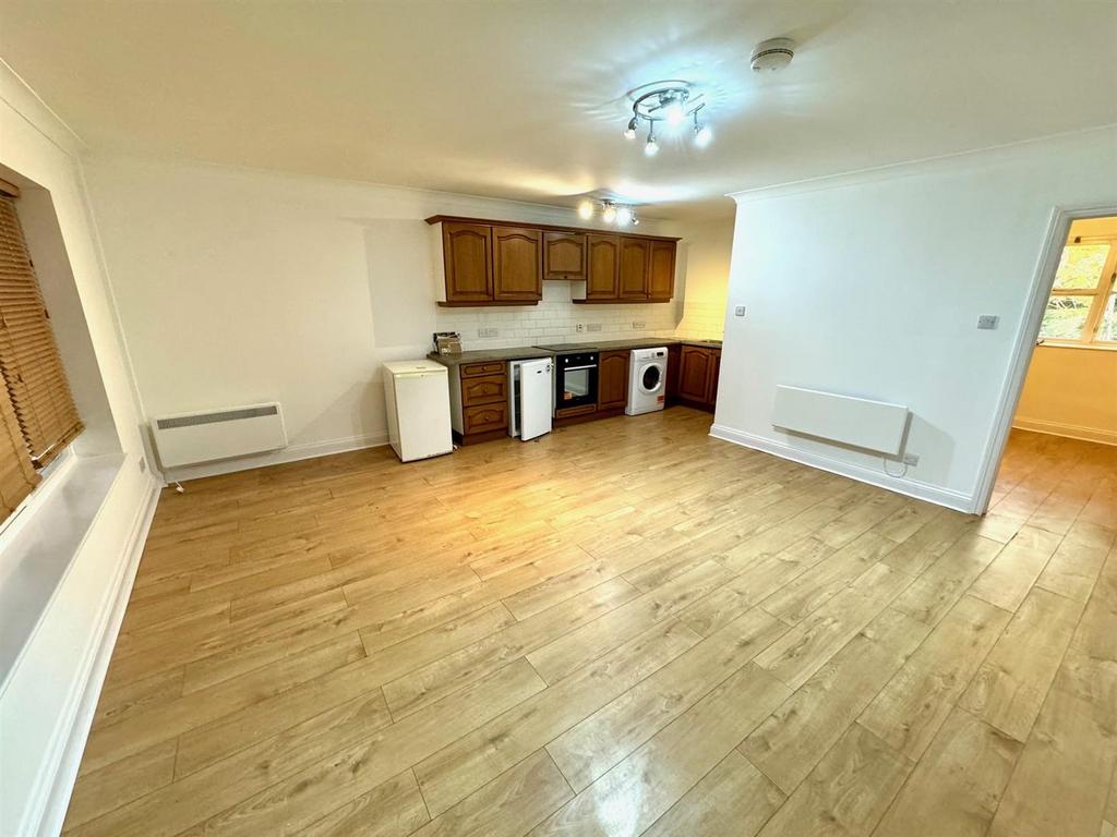 Open Plan Living Room &amp; Kitchen