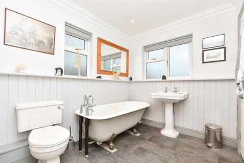 142 Addison Road, Caterham, CR3 5LY