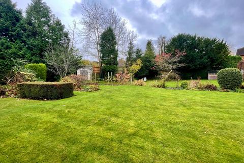 5 bedroom detached house for sale, Detillens Lane, Oxted RH8