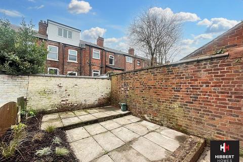 3 bedroom terraced house to rent, Churchill Street, Stockport SK4