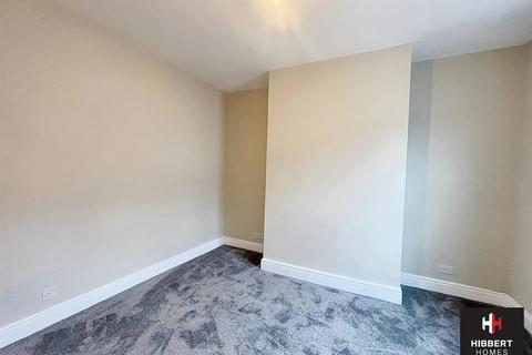 3 bedroom terraced house to rent, Churchill Street, Stockport SK4