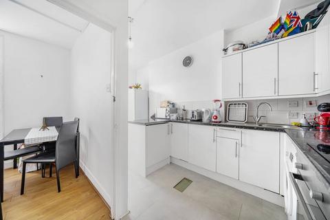 1 bedroom flat to rent, Old Kent Road, Elephant and Castle, London, SE1