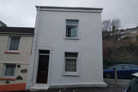 2 bedroom end of terrace house to rent, Clifton Row, City Centre, Swansea