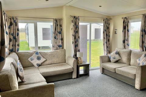 3 bedroom lodge for sale, Broadland Sands Holiday Park