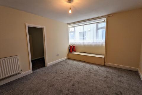 1 bedroom flat to rent, Carmarthen Street, Llandeilo, Carmarthenshire