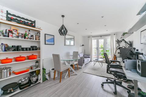 1 bedroom flat for sale, Worcester Close, Crystal Palace, London, SE20