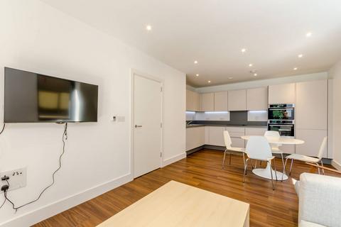 2 bedroom flat for sale, Pipit Drive, Putney, London, SW15