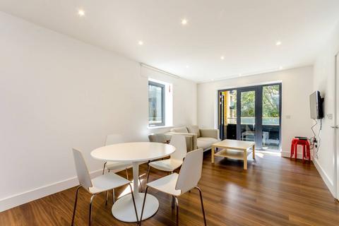Pipit Drive, Putney, London, SW15
