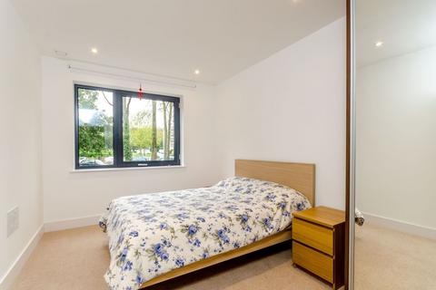 Pipit Drive, Putney, London, SW15