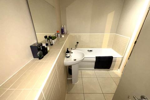 35 The Fairways, Royton, Oldham, OL2 6GD