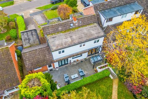 4 bedroom detached house for sale, Cranborne Avenue