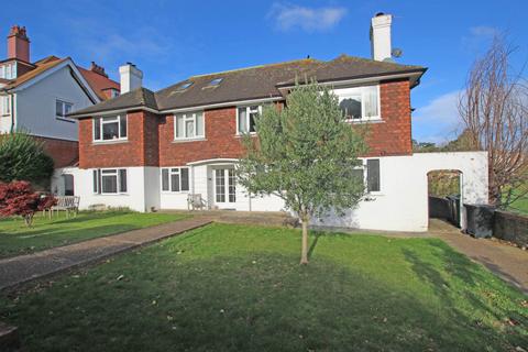 2 bedroom flat for sale, Edensor Road, Eastbourne, BN20 7YD