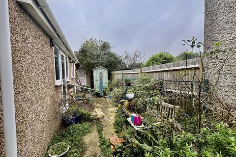 25 Milldown Road, Seaford, BN25 3PB