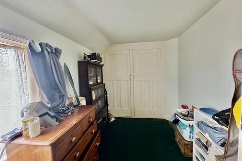25 Milldown Road, Seaford, BN25 3PB