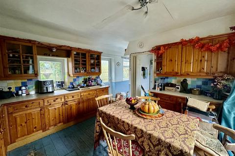 25 Milldown Road, Seaford, BN25 3PB