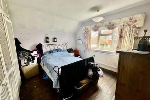 25 Milldown Road, Seaford, BN25 3PB