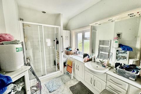 25 Milldown Road, Seaford, BN25 3PB