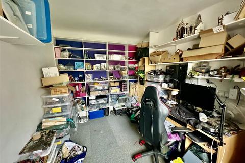 25 Milldown Road, Seaford, BN25 3PB