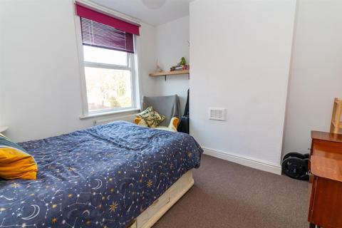 1 Foljambe Terrace, Nottingham, NG3 1GX