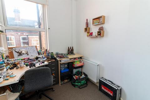 1 Foljambe Terrace, Nottingham, NG3 1GX
