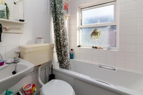 1 Foljambe Terrace, Nottingham, NG3 1GX
