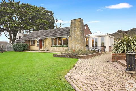 2 bedroom bungalow for sale, Hollywood Lane, Wainscott, Rochester, Kent, ME3