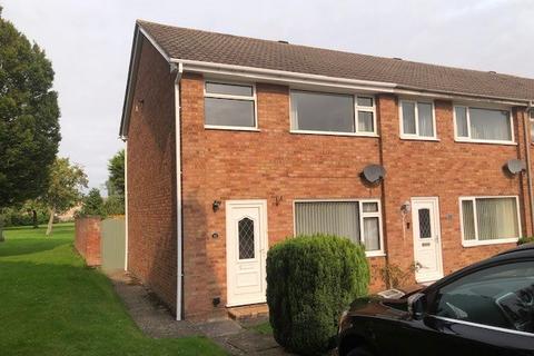 3 bedroom semi-detached house to rent, Coppice Close, Hinckley