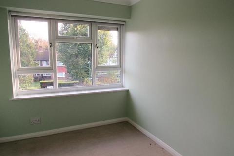 81 Denmark Gardens, Carshalton, SM5 2JN
