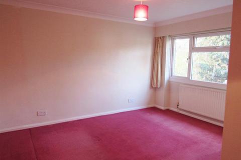 81 Denmark Gardens, Carshalton, SM5 2JN
