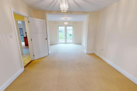 5 bedroom detached house for sale, South View, Kislingbury, Northampton, NN7 4AR