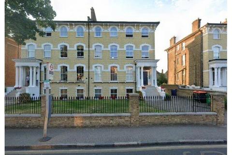 2 bedroom flat to rent, NIGHTINGALE LANE, Clapham South, SW12