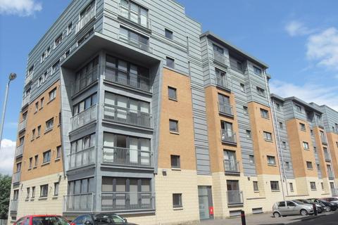 2 bedroom flat to rent, Barrland Court, Glasgow G41