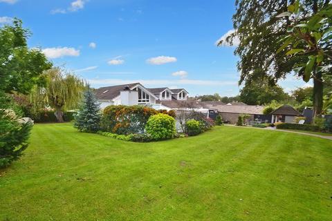 39 Beech Close, Broadstone, BH18 9NJ
